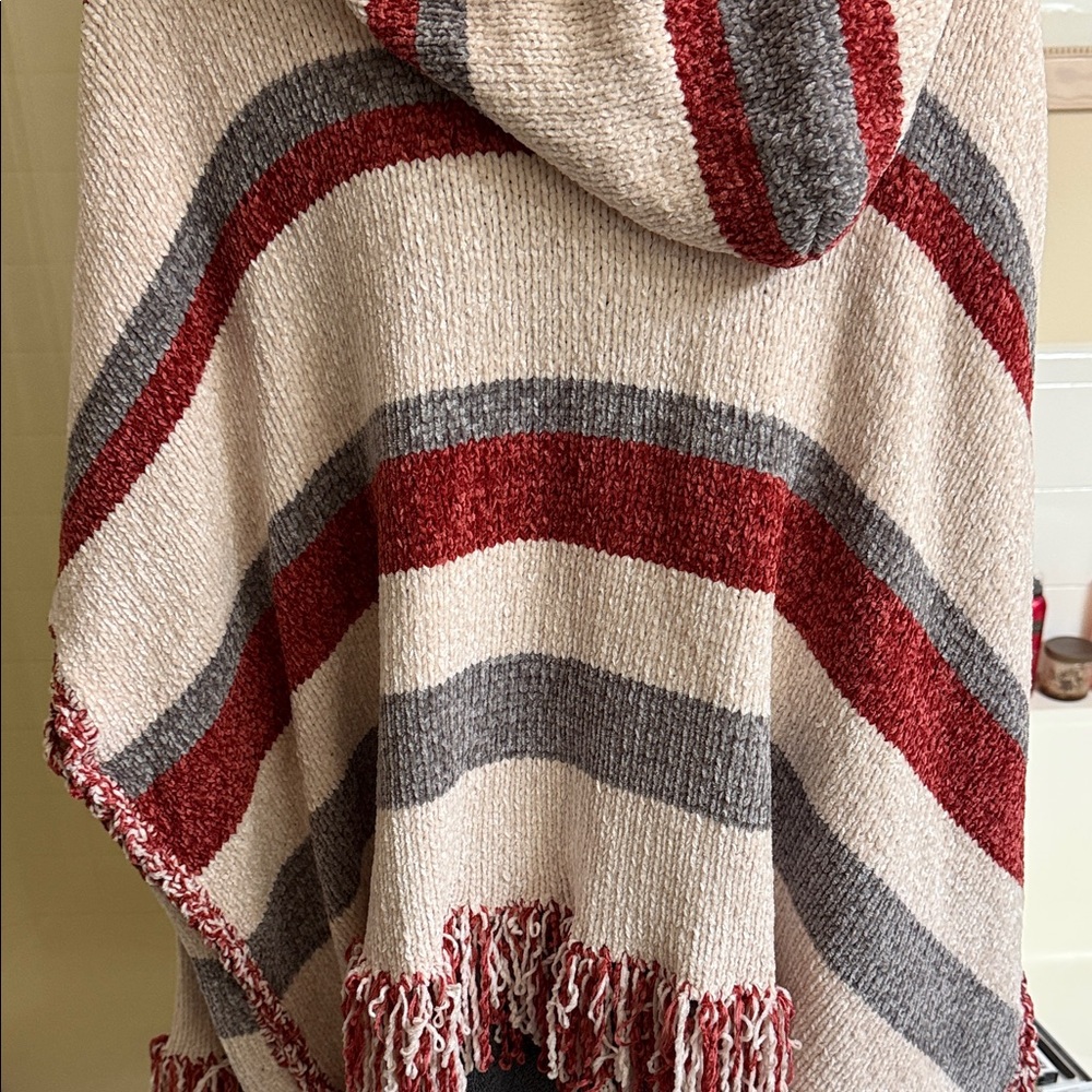 POL Striped Maroon and Gray Hooded Poncho - Picture 4 of 4